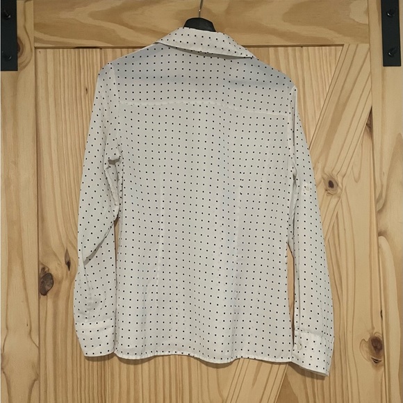 Banana Republic Off-White Button Up Top, Size M - Picture 4 of 5